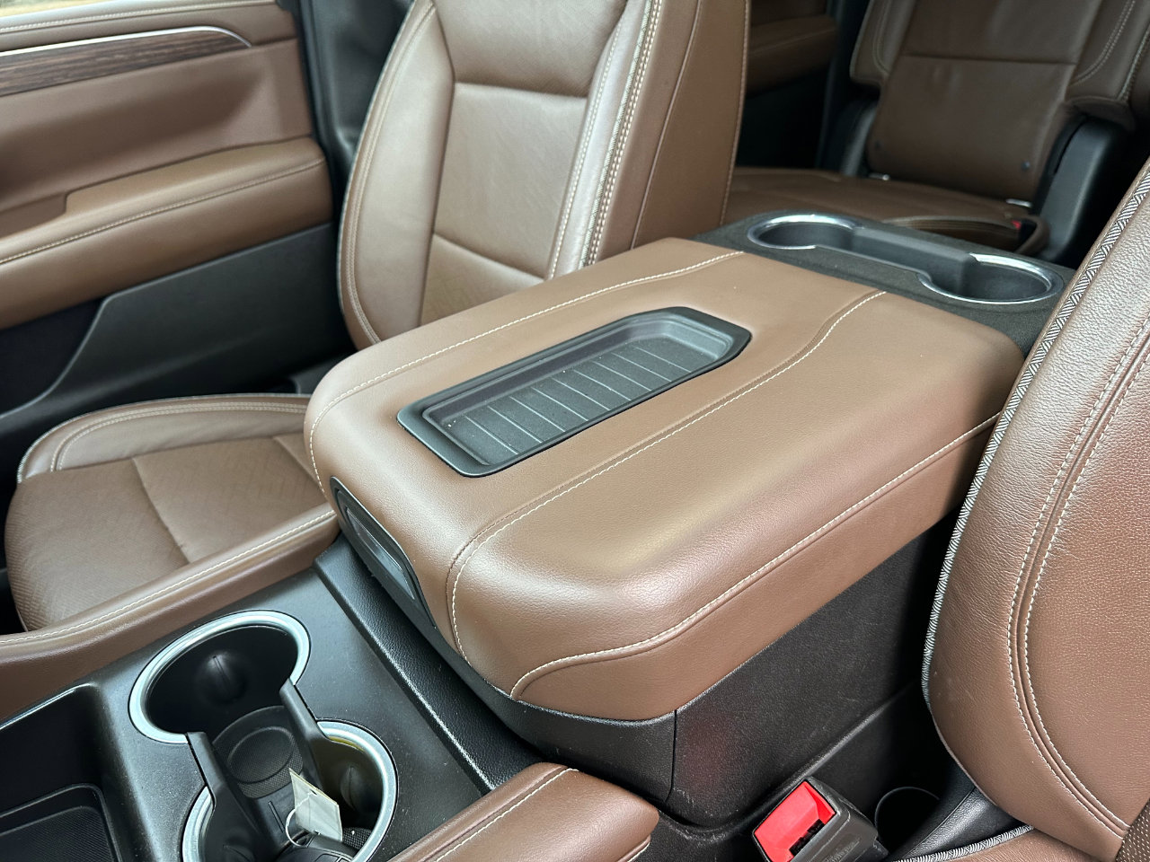 Used 2021 Chevrolet Suburban High Country image 58