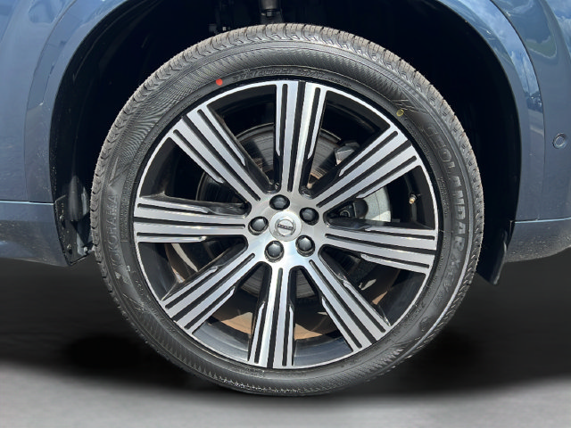Certified 2024 Volvo XC90 T8 Plus w/ Protection Package Premier AWD/4WD image 10