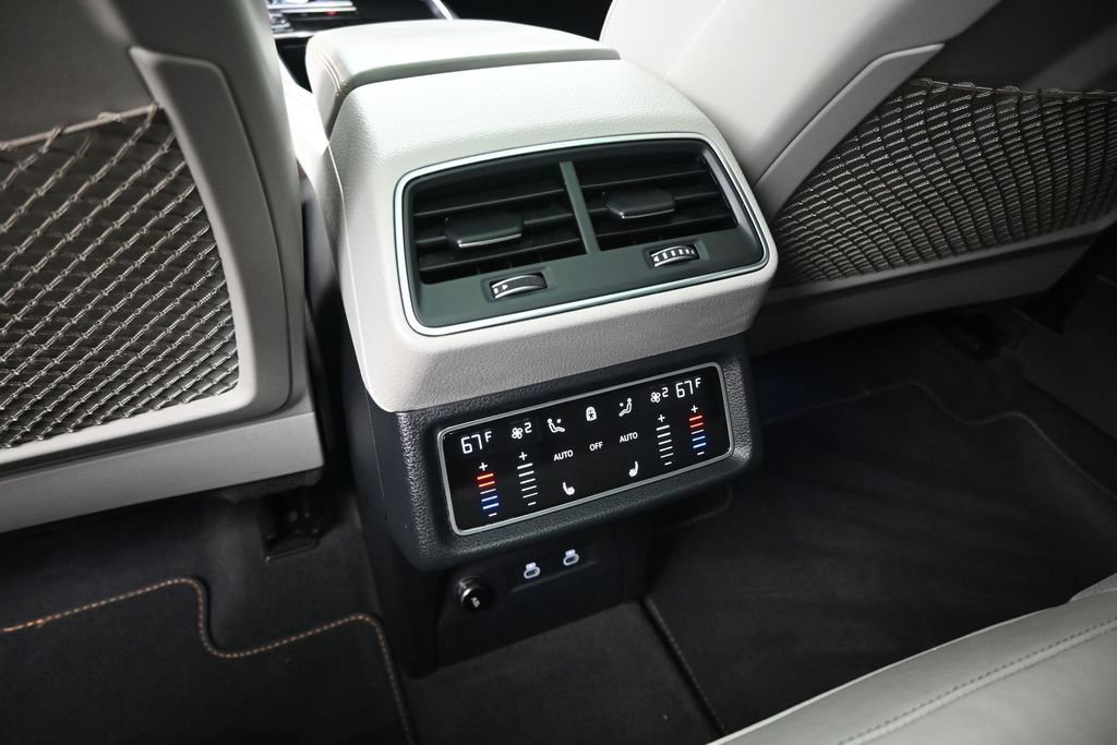 Used 2022 Audi e-tron Chronos w/ Chronos Package AWD/4WD image 22