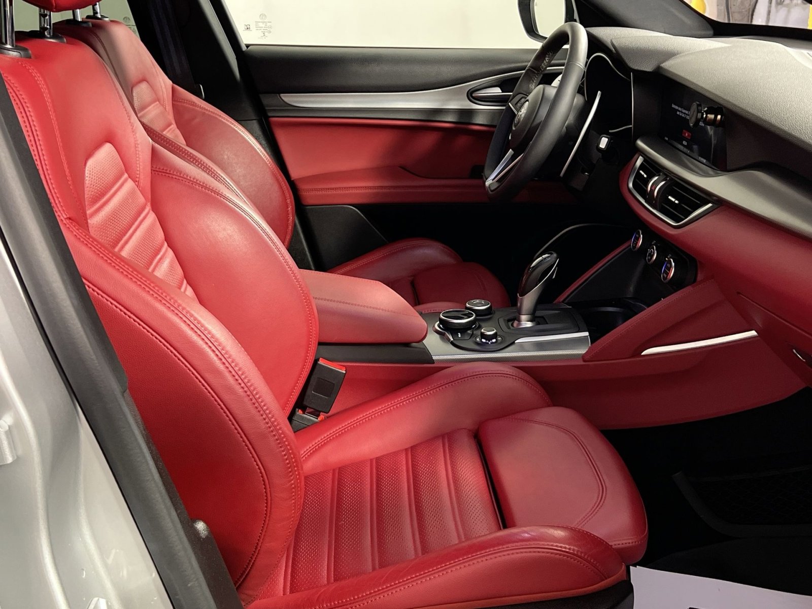 Used 2019 Alfa Romeo Stelvio Ti Sport w/ Quick Order Package 22S Sport image 27