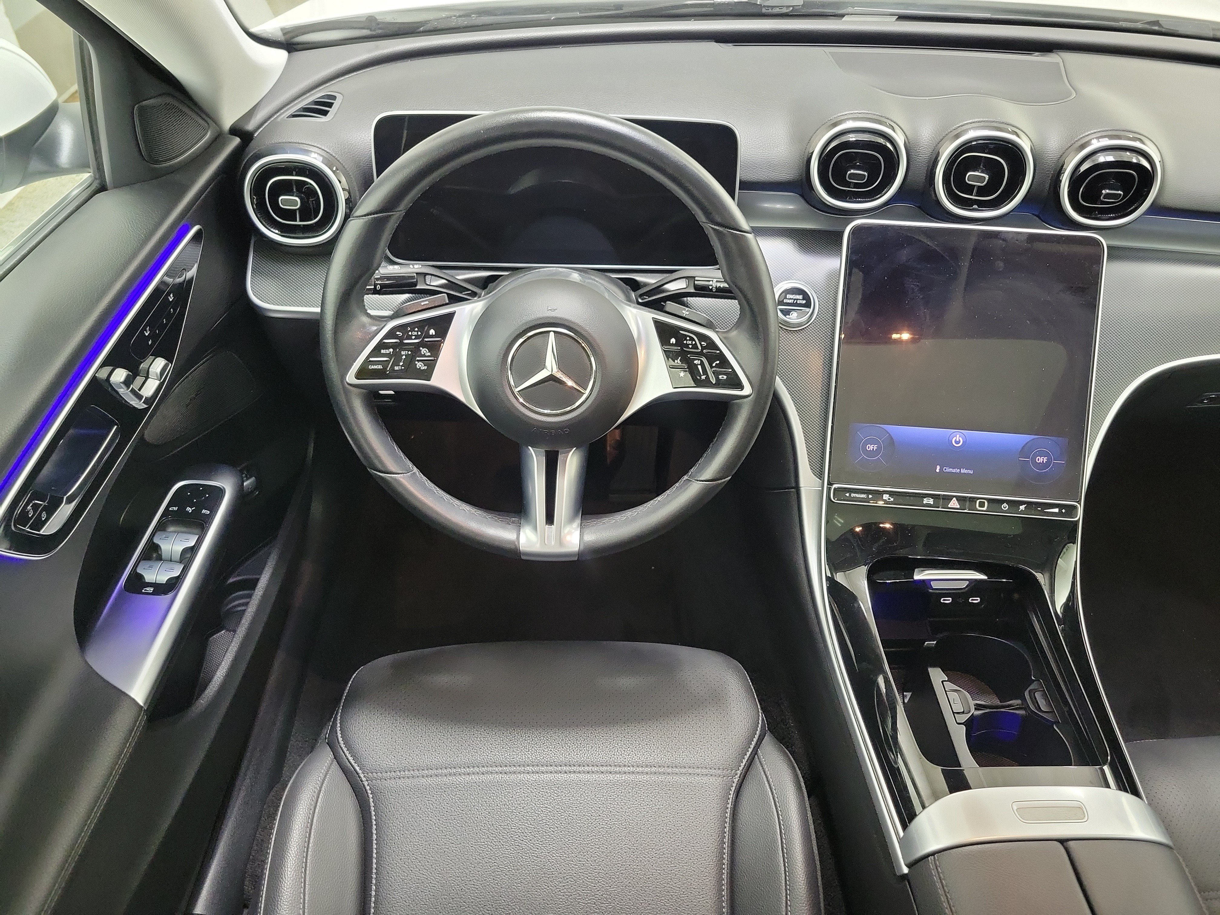 Used 2025 Mercedes-Benz C 300 Sedan image 10
