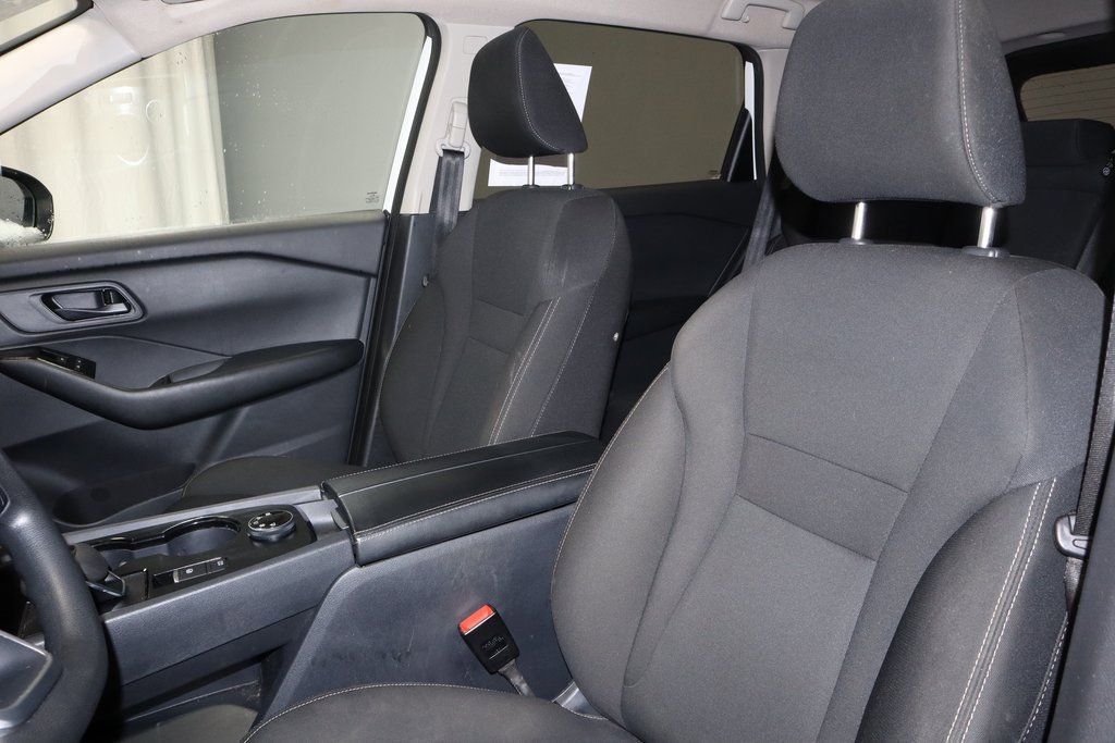 Certified 2024 Nissan Rogue S image 26