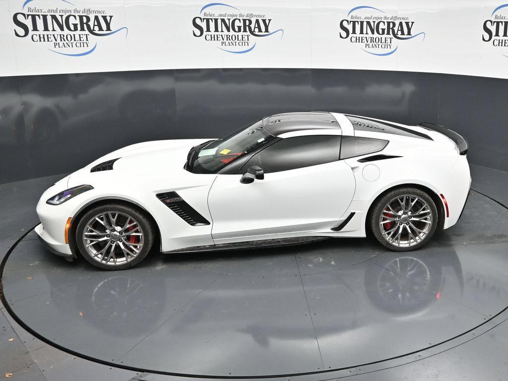Used 2018 Chevrolet Corvette Z06 RWD image 21