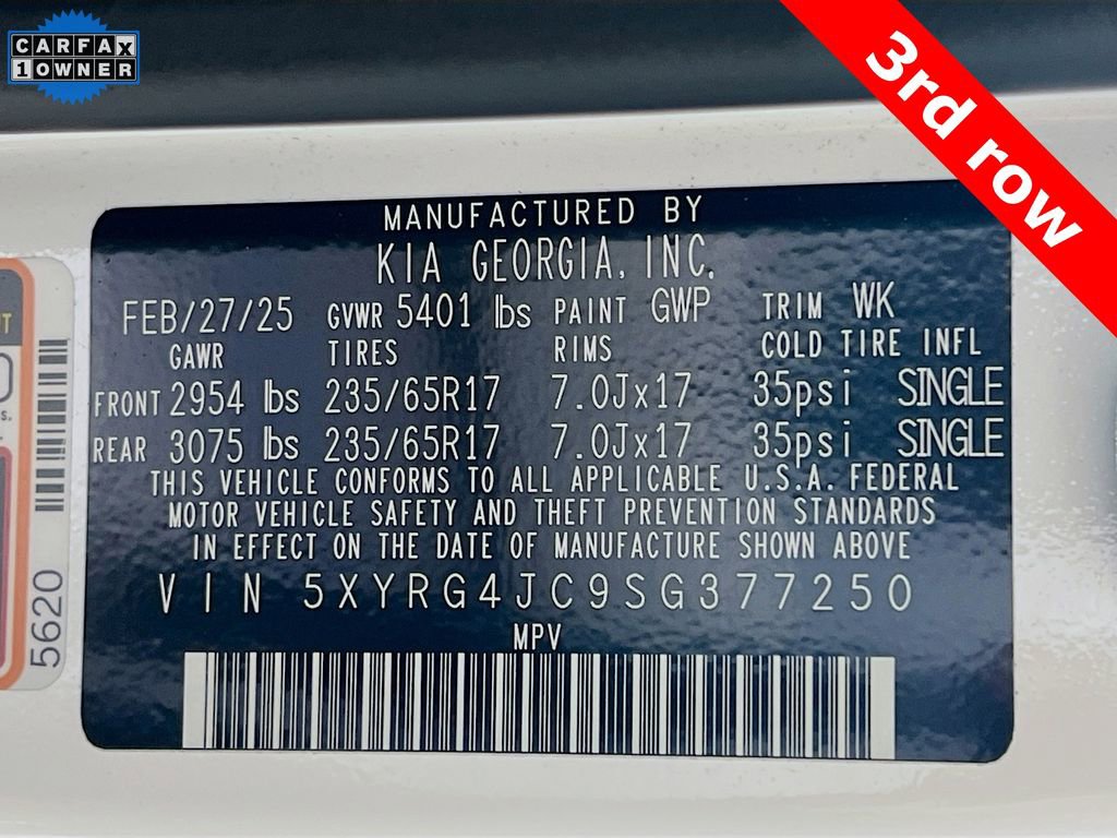 Certified 2025 Kia Sorento LX image 31