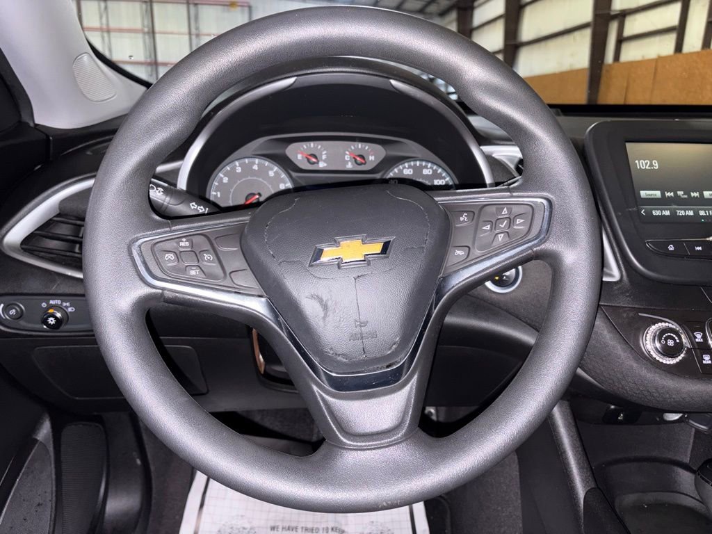 Used 2017 Chevrolet Malibu LS image 17