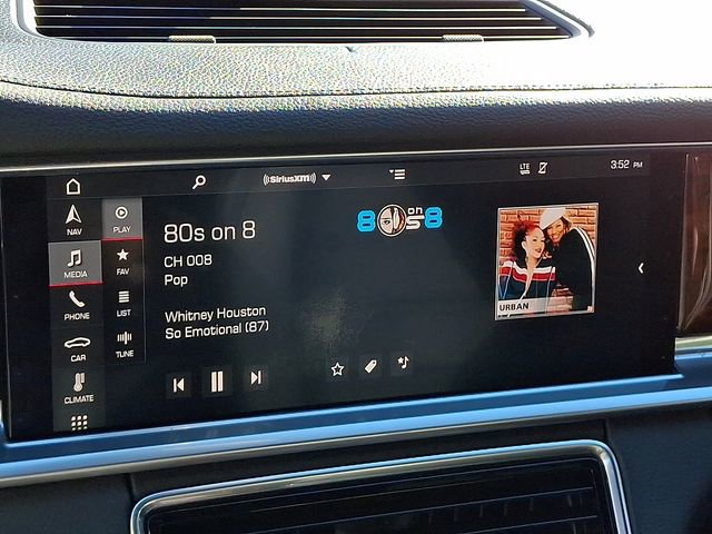 Used 2018 Porsche Panamera 4 image 23