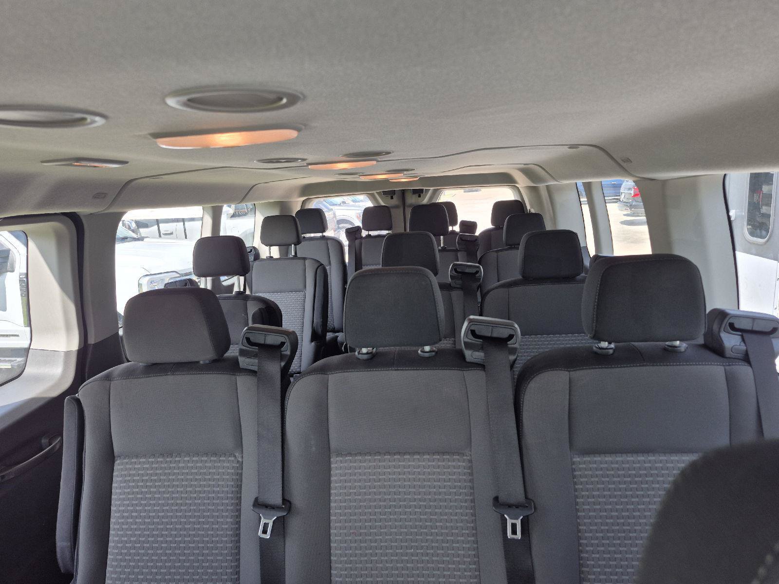 Used 2020 Ford Transit 350 XLT RWD image 8