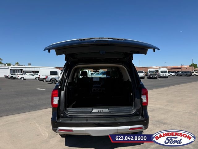 Certified 2024 Ford Expedition XLT AWD/4WD image 9
