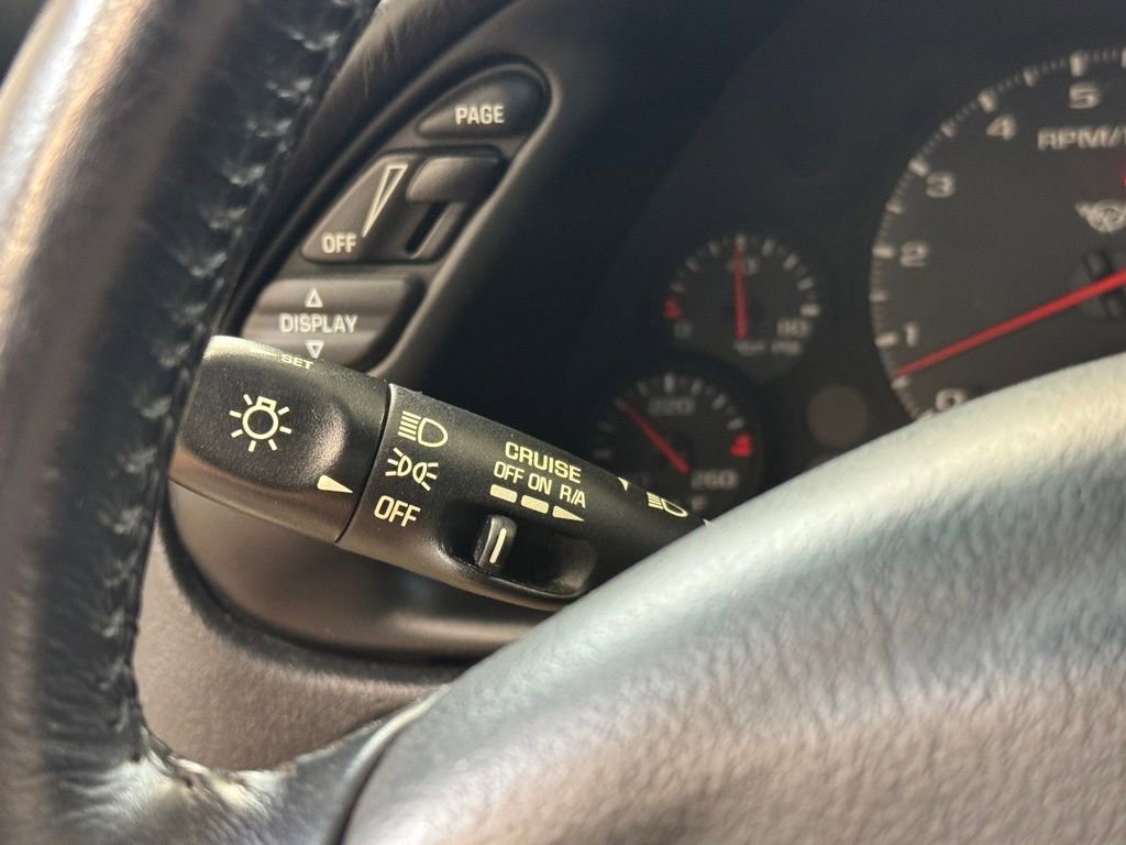 Used 2002 Chevrolet Corvette Convertible w/ Preferred Equipment Group2 RWD image 25