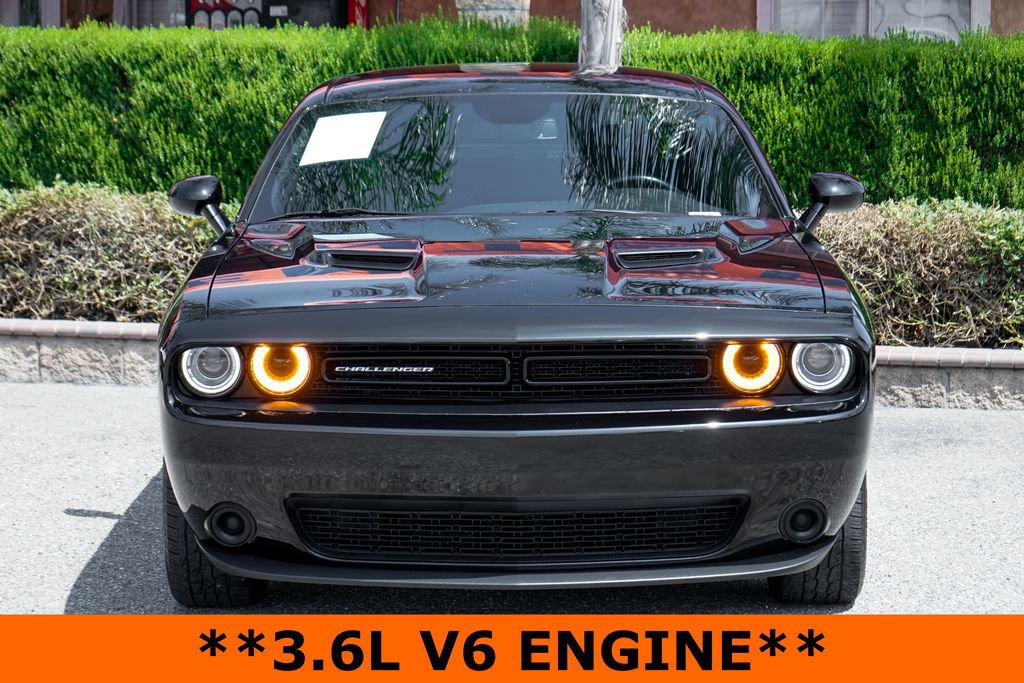 Used 2023 Dodge Challenger SXT RWD image 3