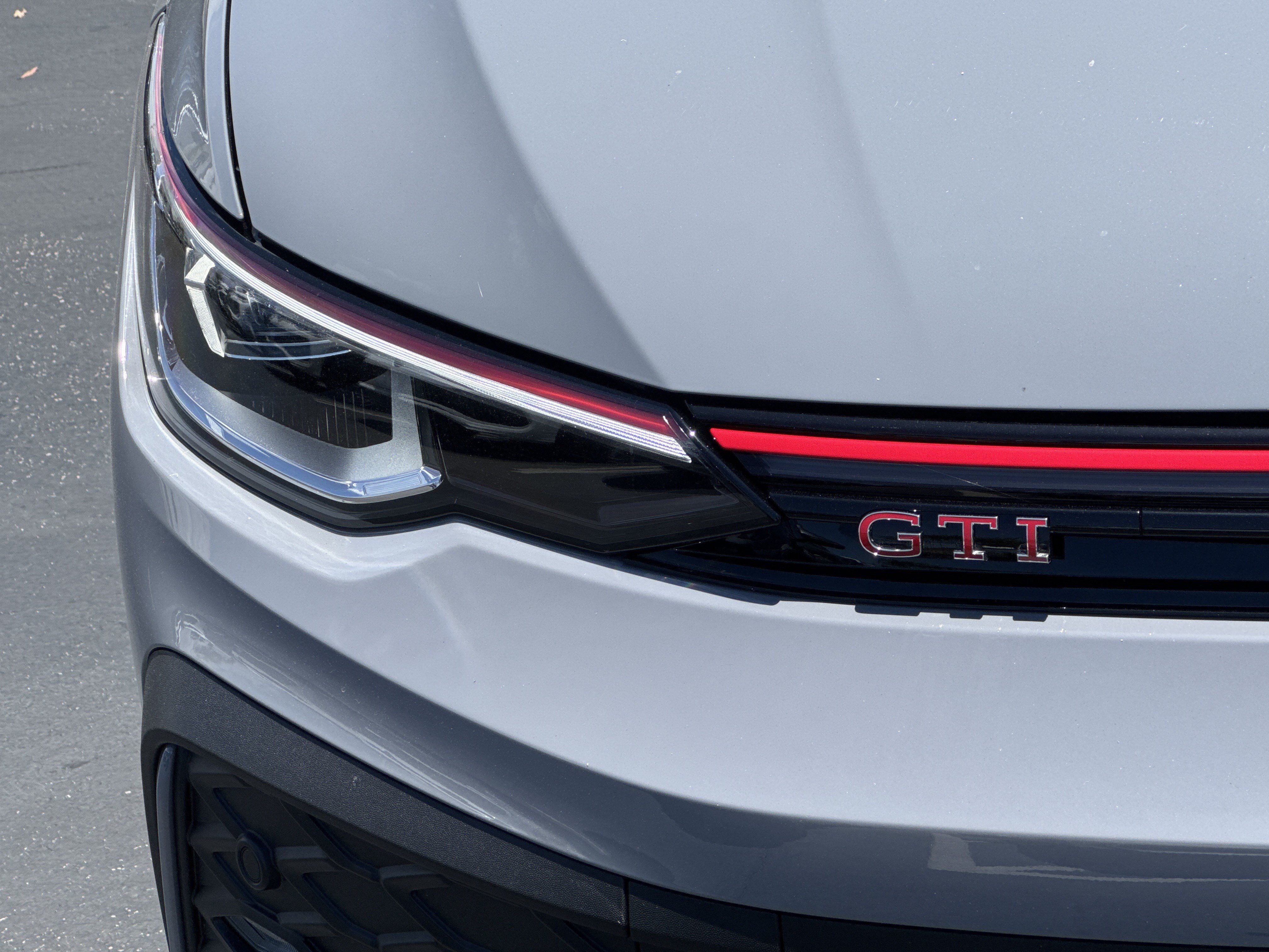 New 2026 Volkswagen Golf SE FWD image 10