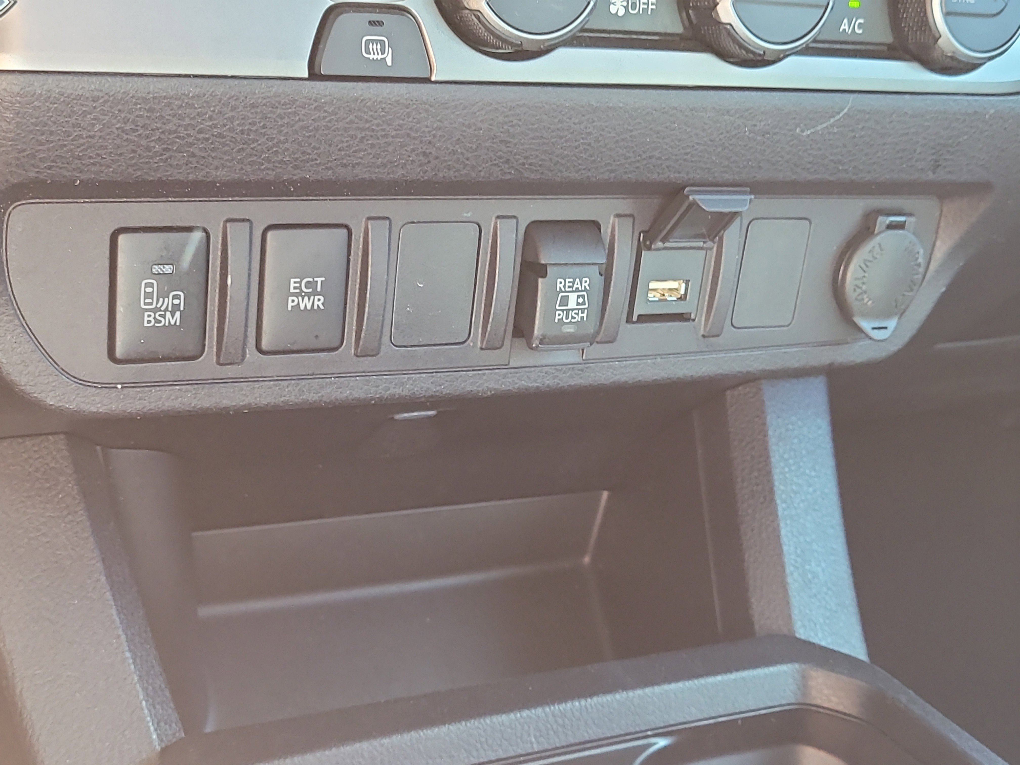 Certified 2023 Toyota Tacoma SR5 w/ Technology Package image 25