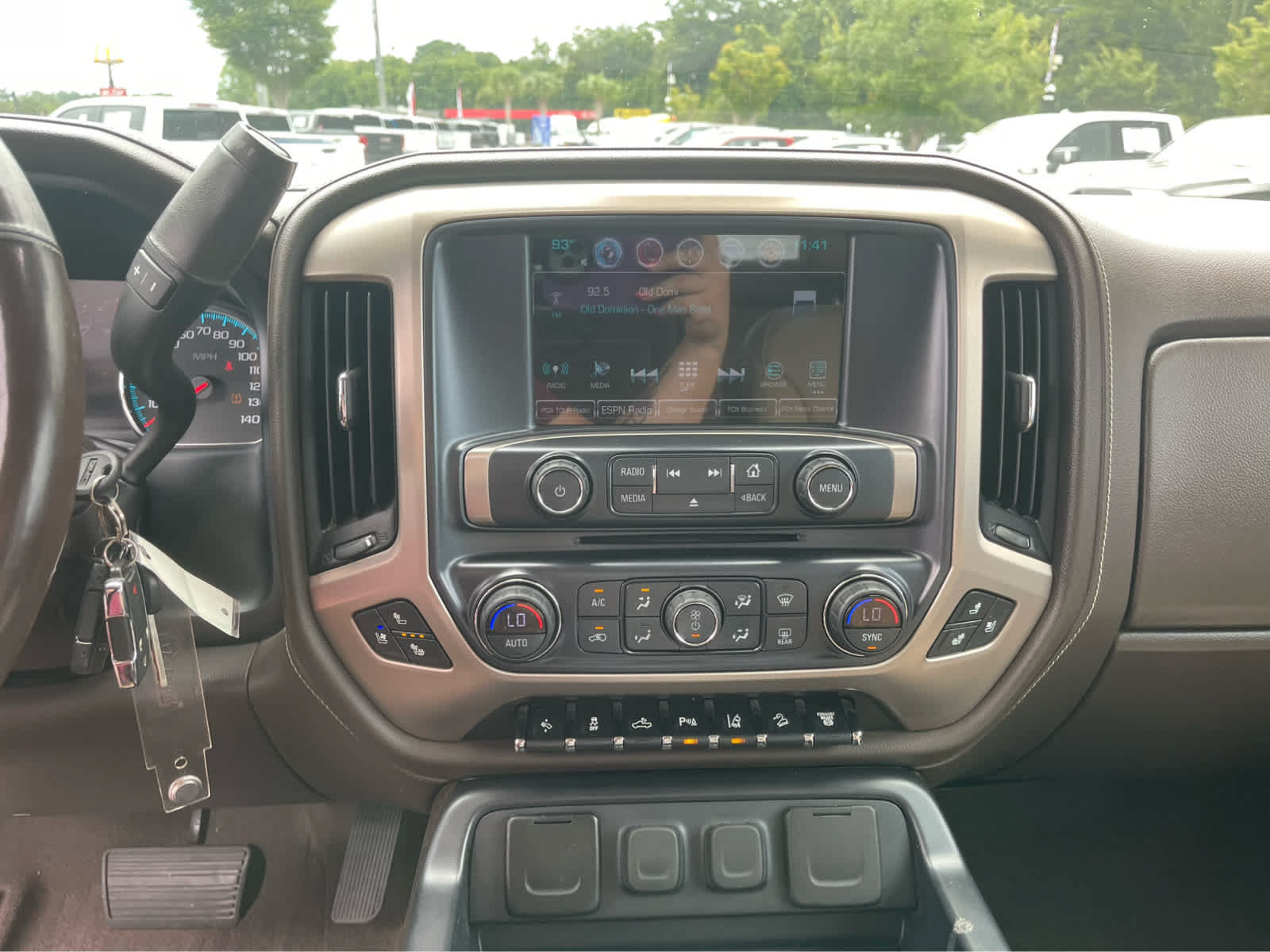 Used 2019 GMC Sierra 2500 Denali w/ Duramax Plus Package AWD/4WD image 16