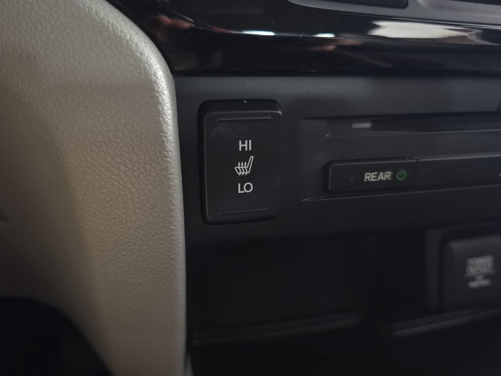 Used 2016 Honda Pilot Touring image 20