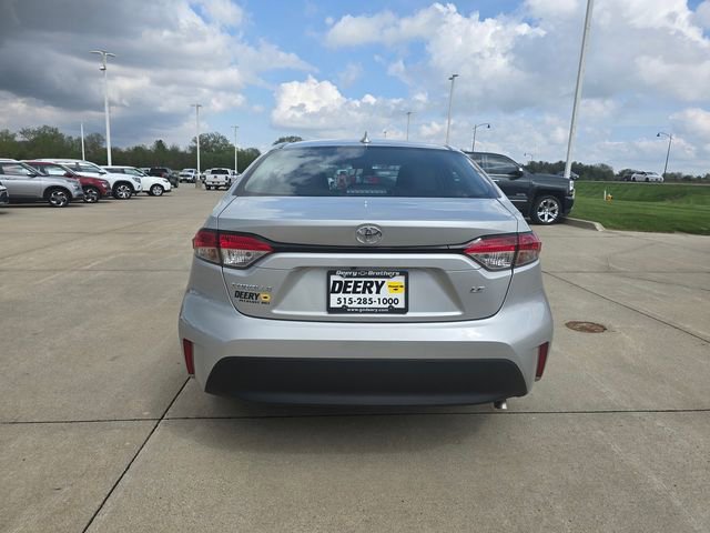 Used 2026 Toyota Corolla LE FWD image 14