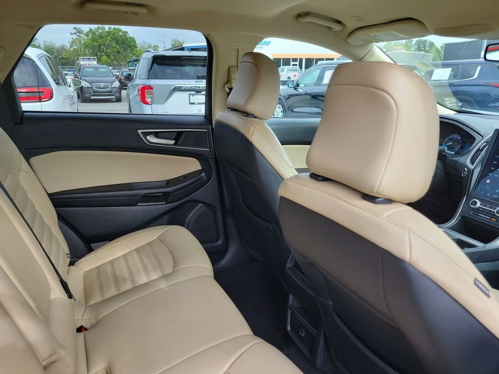 Used 2022 Ford Edge SEL AWD/4WD image 32