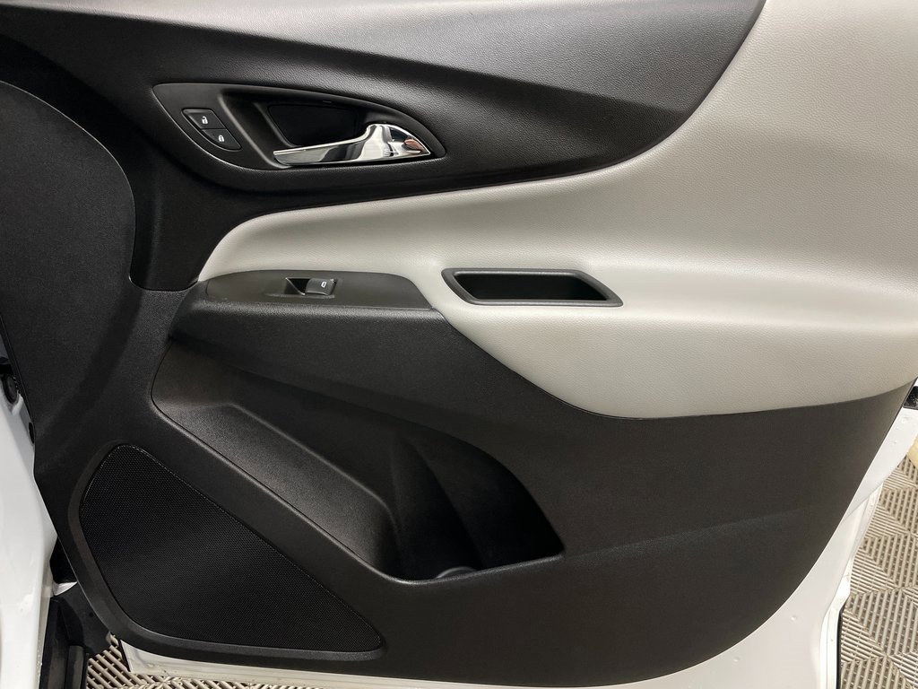 Certified 2024 Chevrolet Equinox LS w/ LS Convenience Package image 38