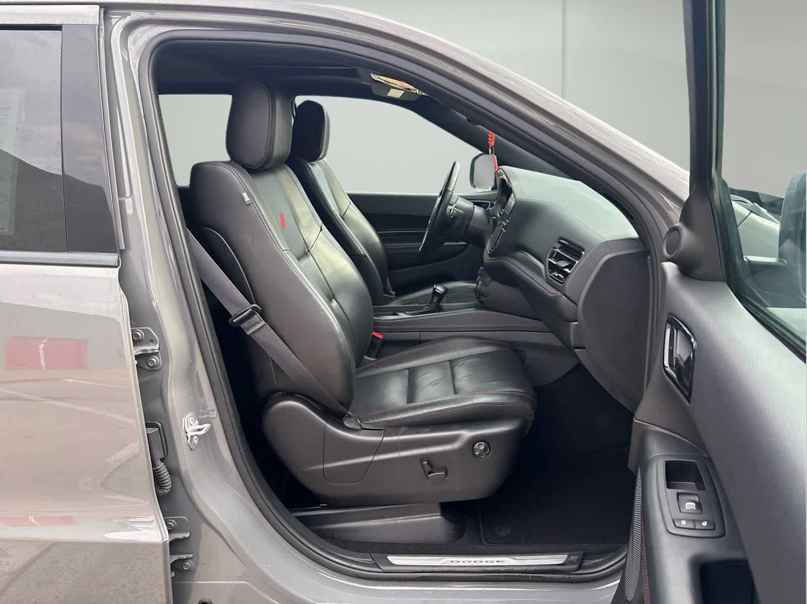 Used 2025 Dodge Durango GT AWD/4WD image 17