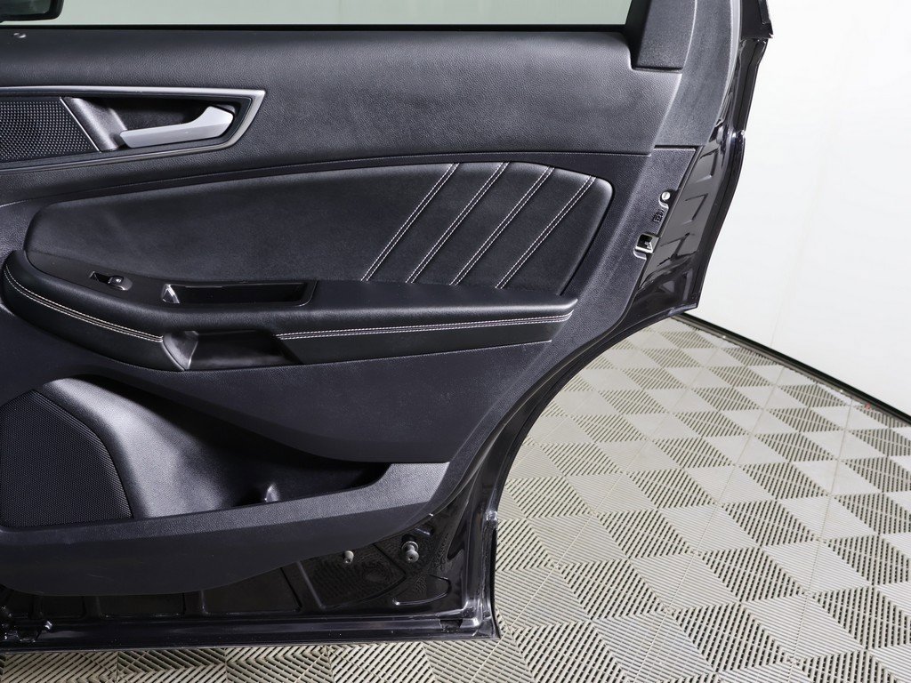 Used 2020 Ford Edge ST w/ Cold Weather Package image 25