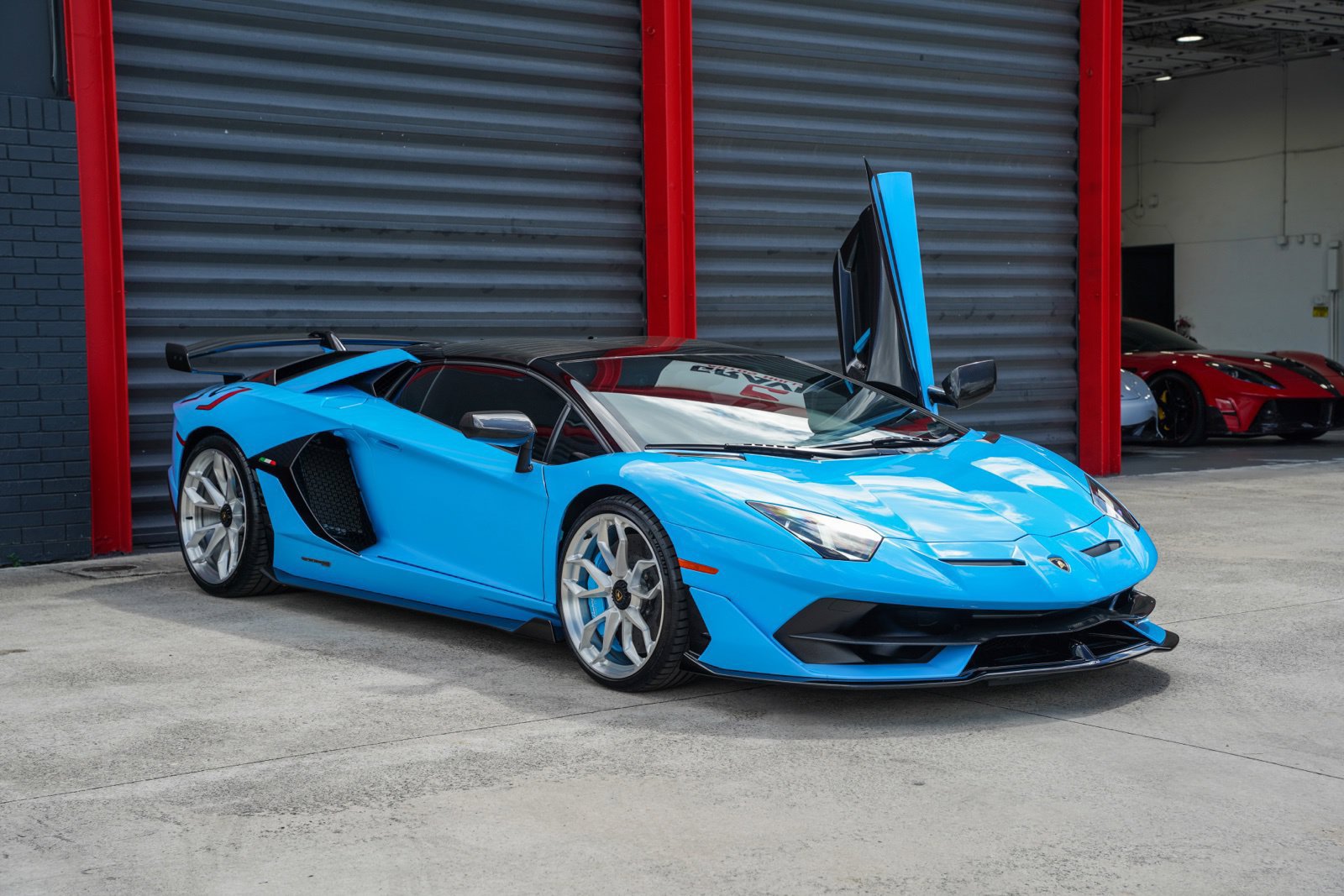 Used 2021 Lamborghini Aventador SVJ AWD/4WD image 6