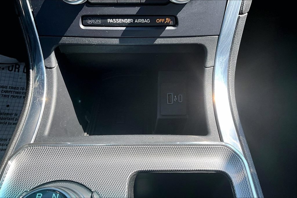Used 2021 Ford Edge Titanium w/ Cargo Accessory Package FWD image 32