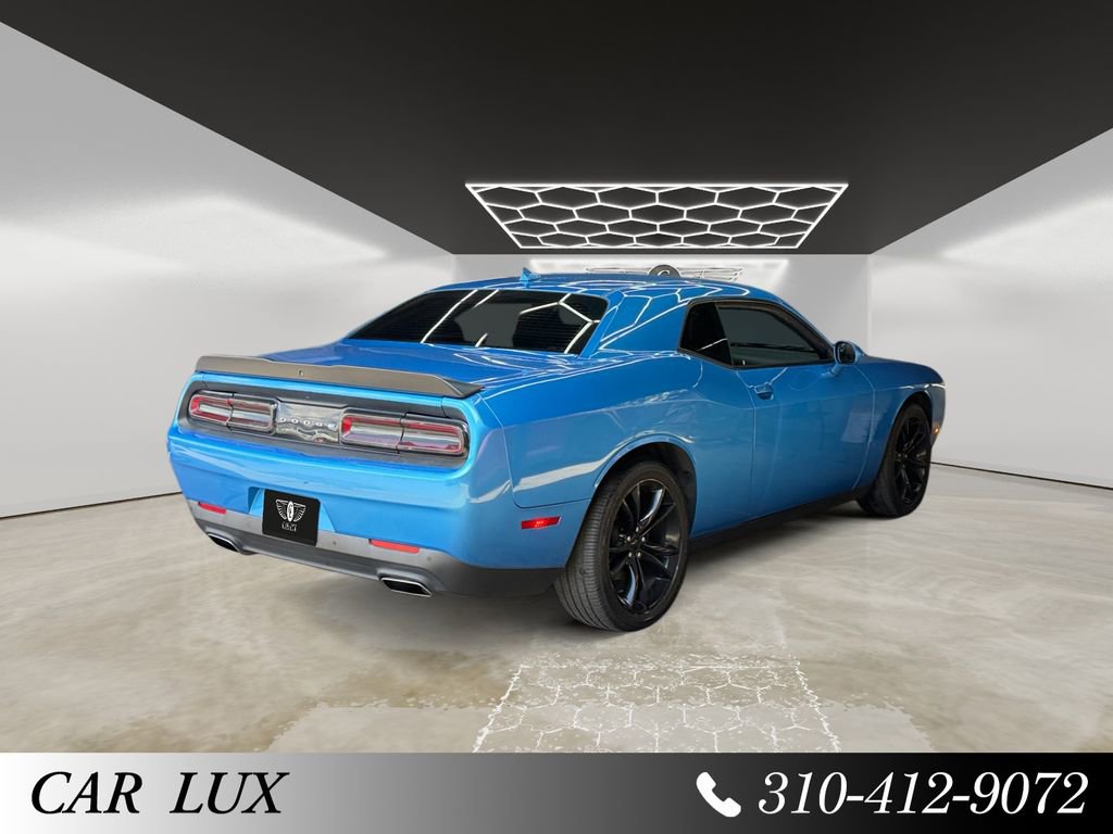 Used 2016 Dodge Challenger SXT Plus RWD image 5