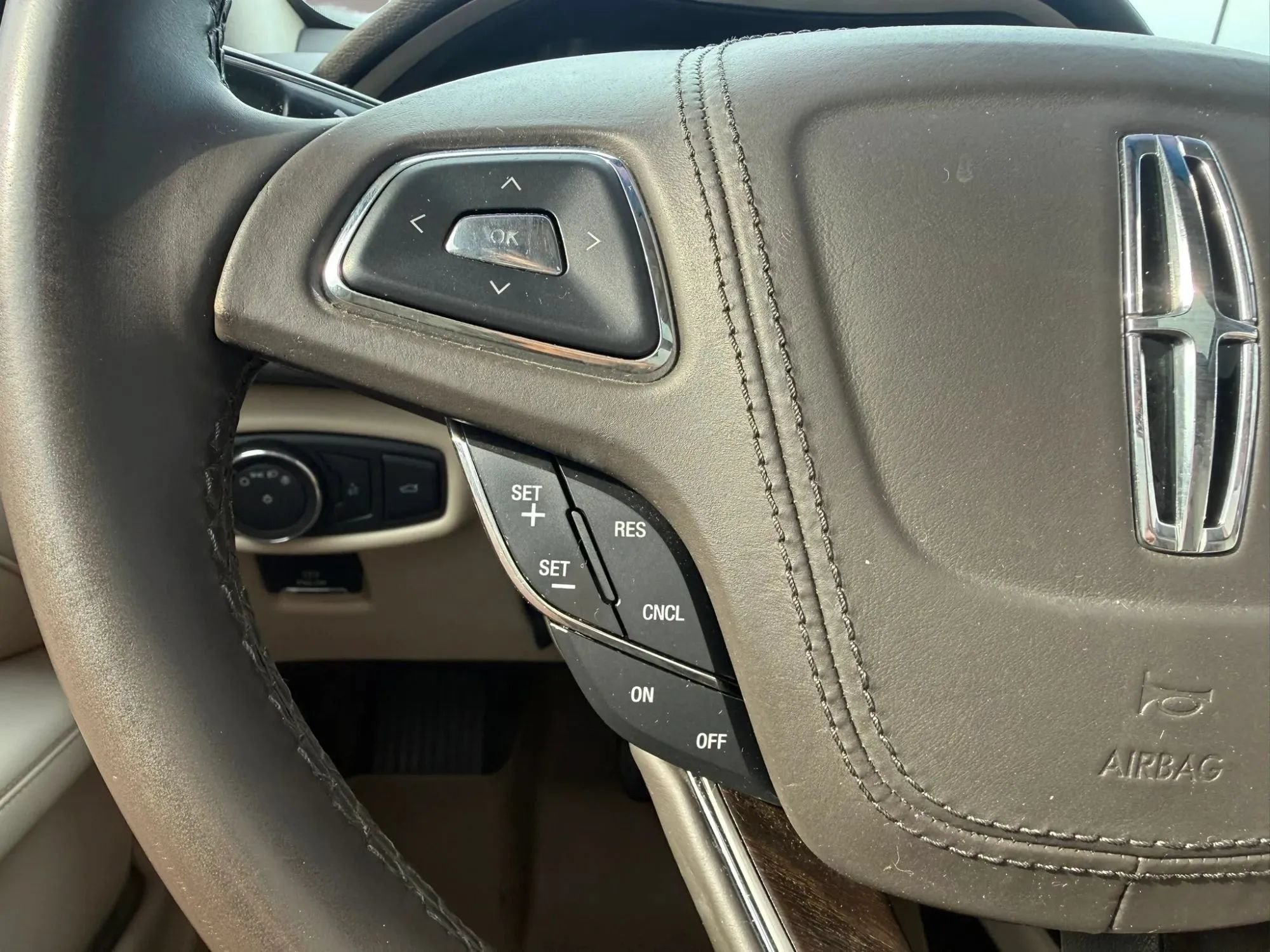 Used 2017 Lincoln MKZ Reserve AWD/4WD image 18