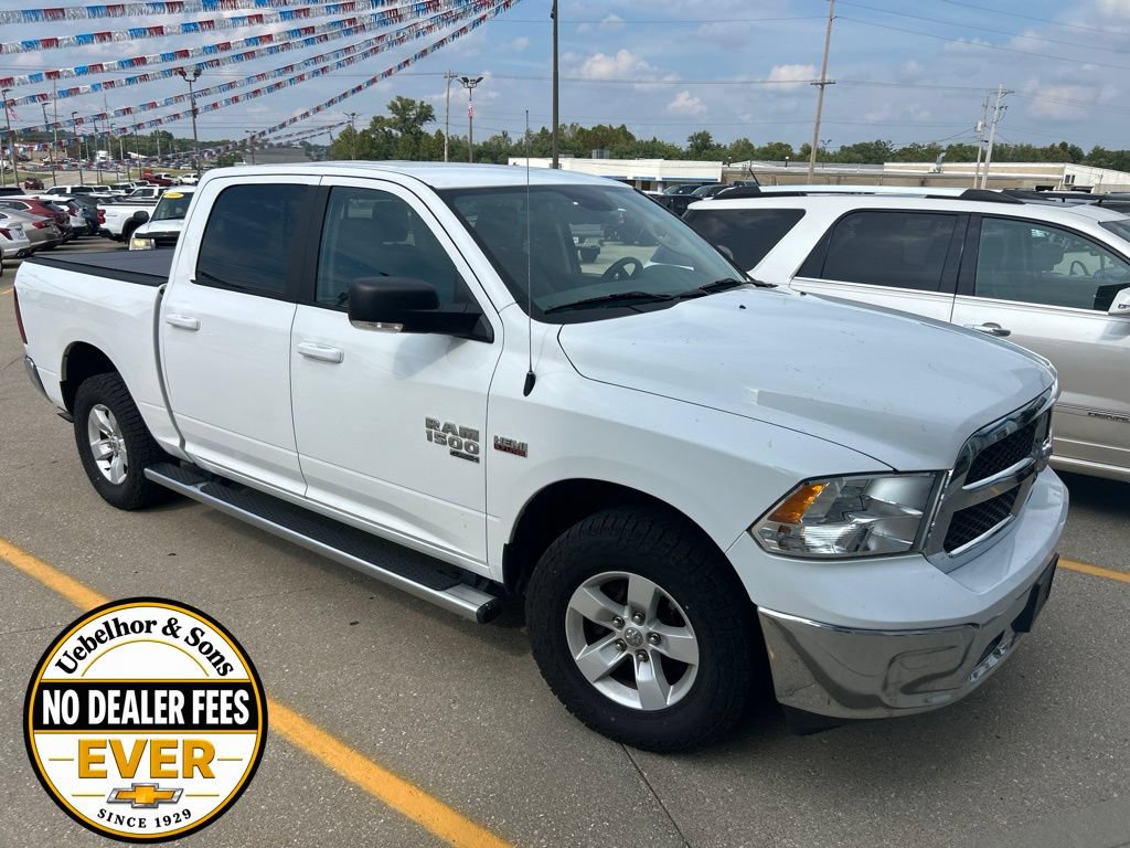 Used 2019 RAM 1500 Classic SLT w/ Luxury Group AWD/4WD image 2
