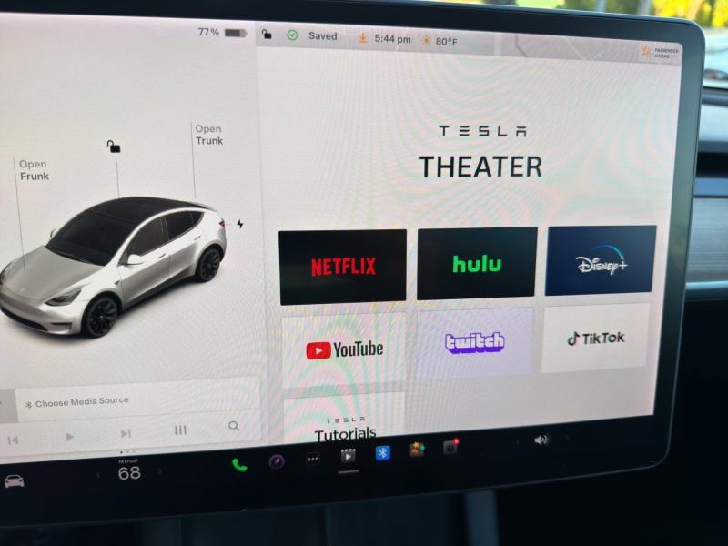 Used 2022 Tesla Model Y Long Range image 25