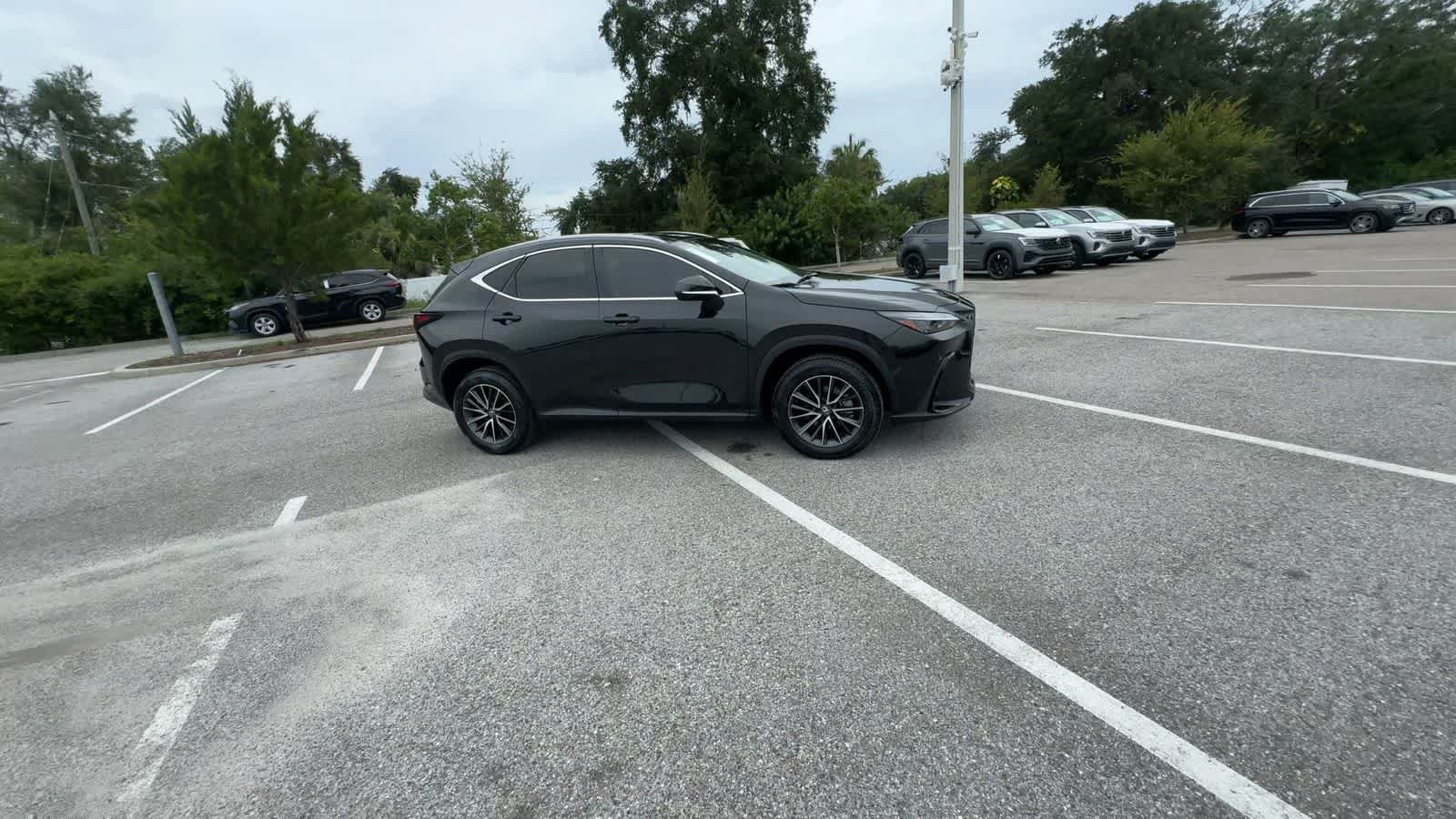 Used 2025 Lexus NX 250 FWD w/ Accessory Package (Z1) image 9