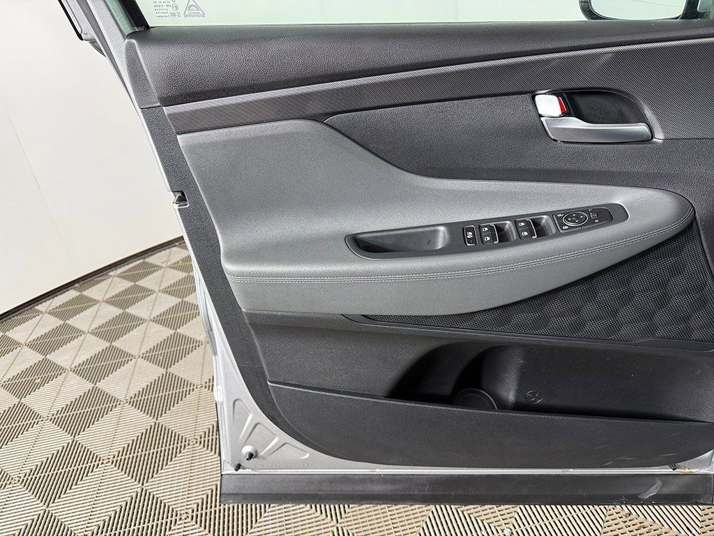 Certified 2023 Hyundai Santa Fe SEL image 19
