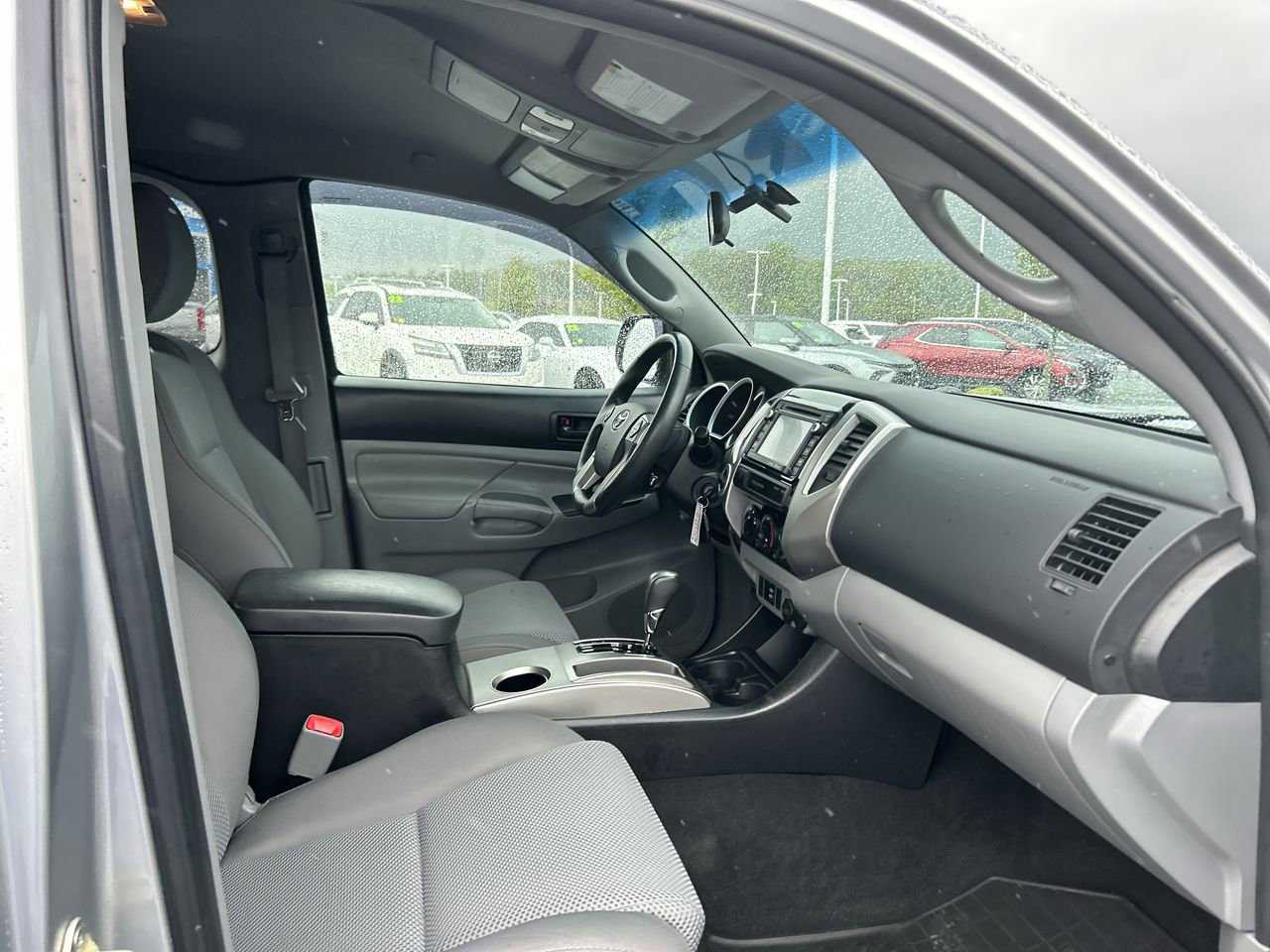Used 2015 Toyota Tacoma 4x4 Access Cab V6 w/ TRD Sport Package image 15