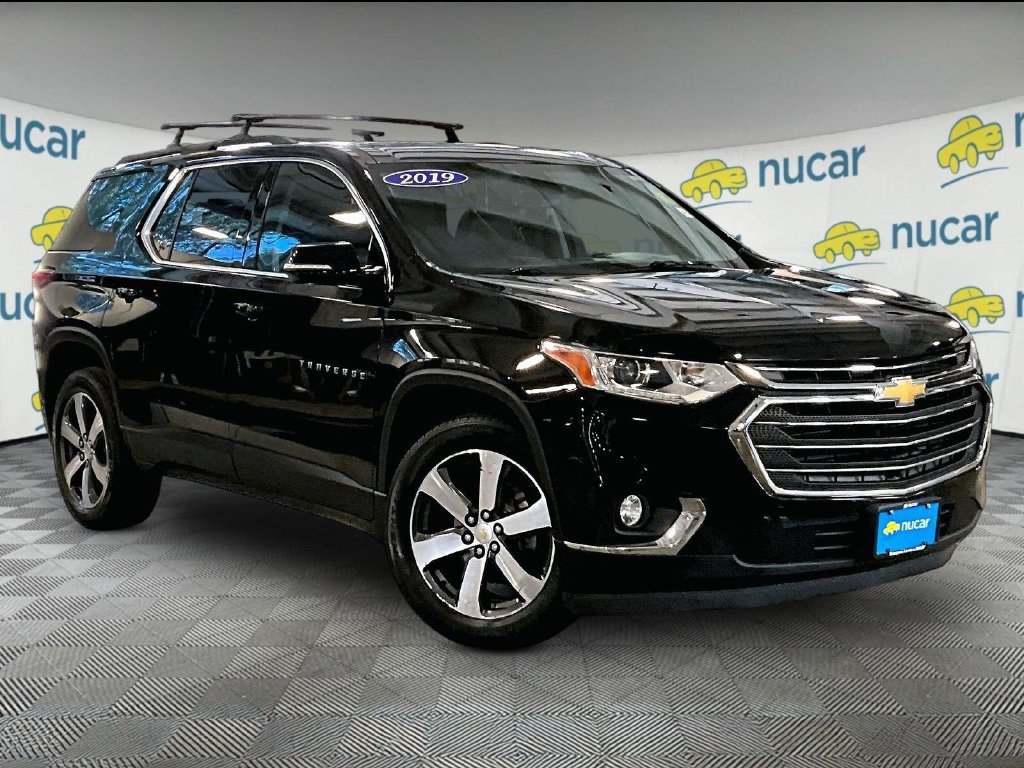 Used 2019 Chevrolet Traverse LT w/ LT Premium Package