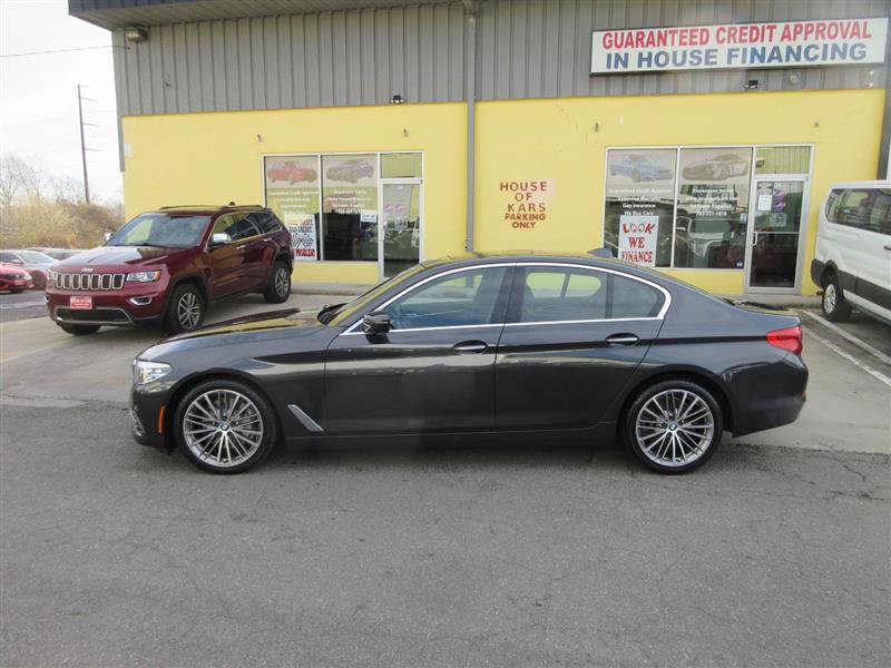 Used 2018 BMW 540i xDrive image 2