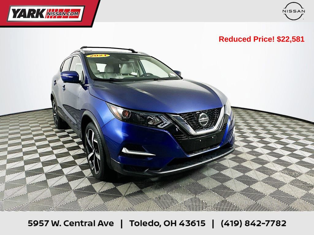 Used 2021 Nissan Rogue Sport SL image 1