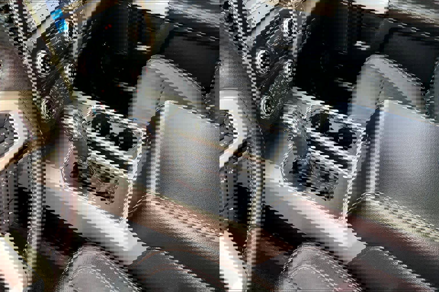 Used 2017 Ford F150 Lariat w/ Equipment Group 501A Mid image 17