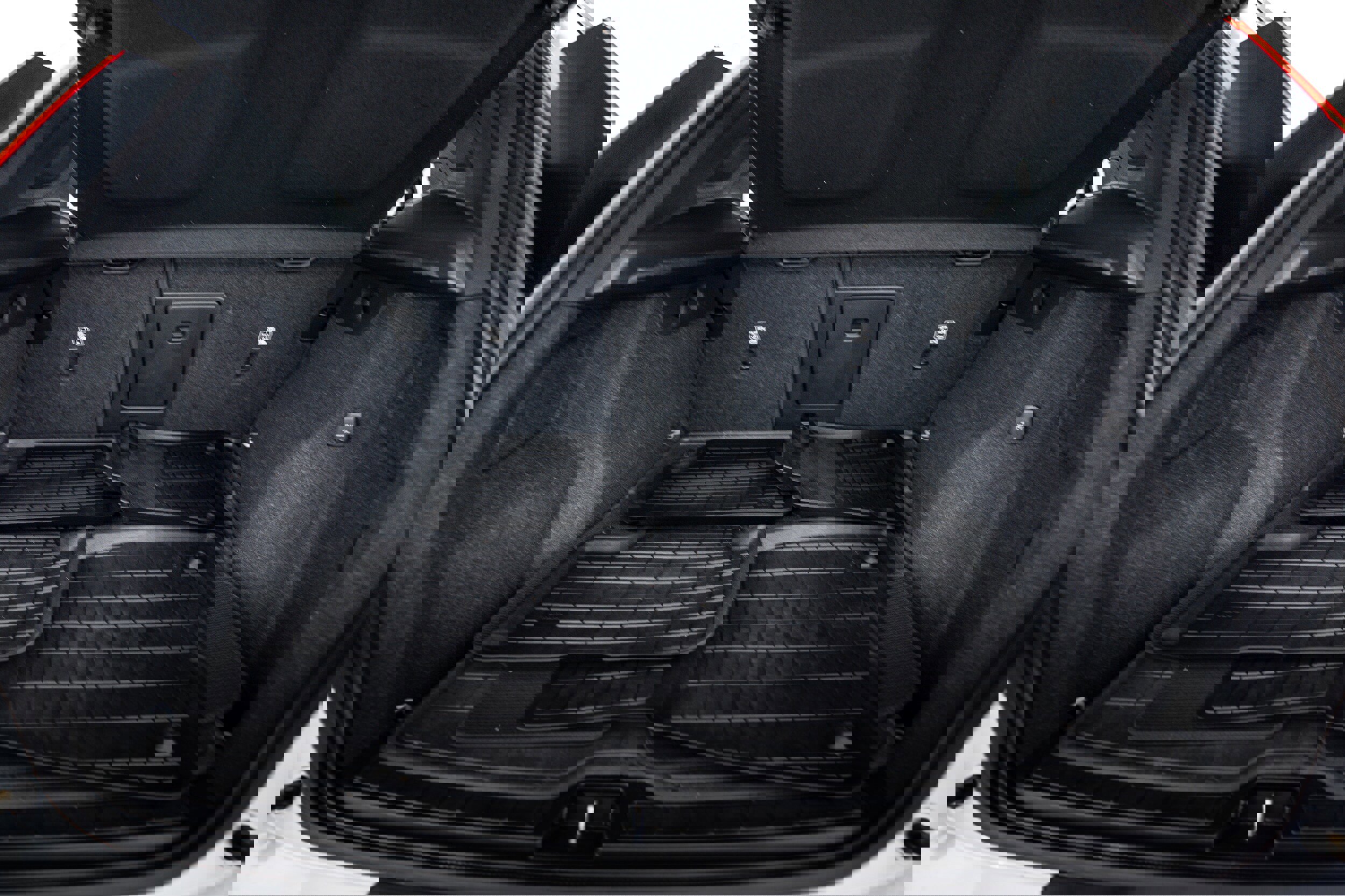 Used 2021 Volvo XC40 P8 Recharge image 24