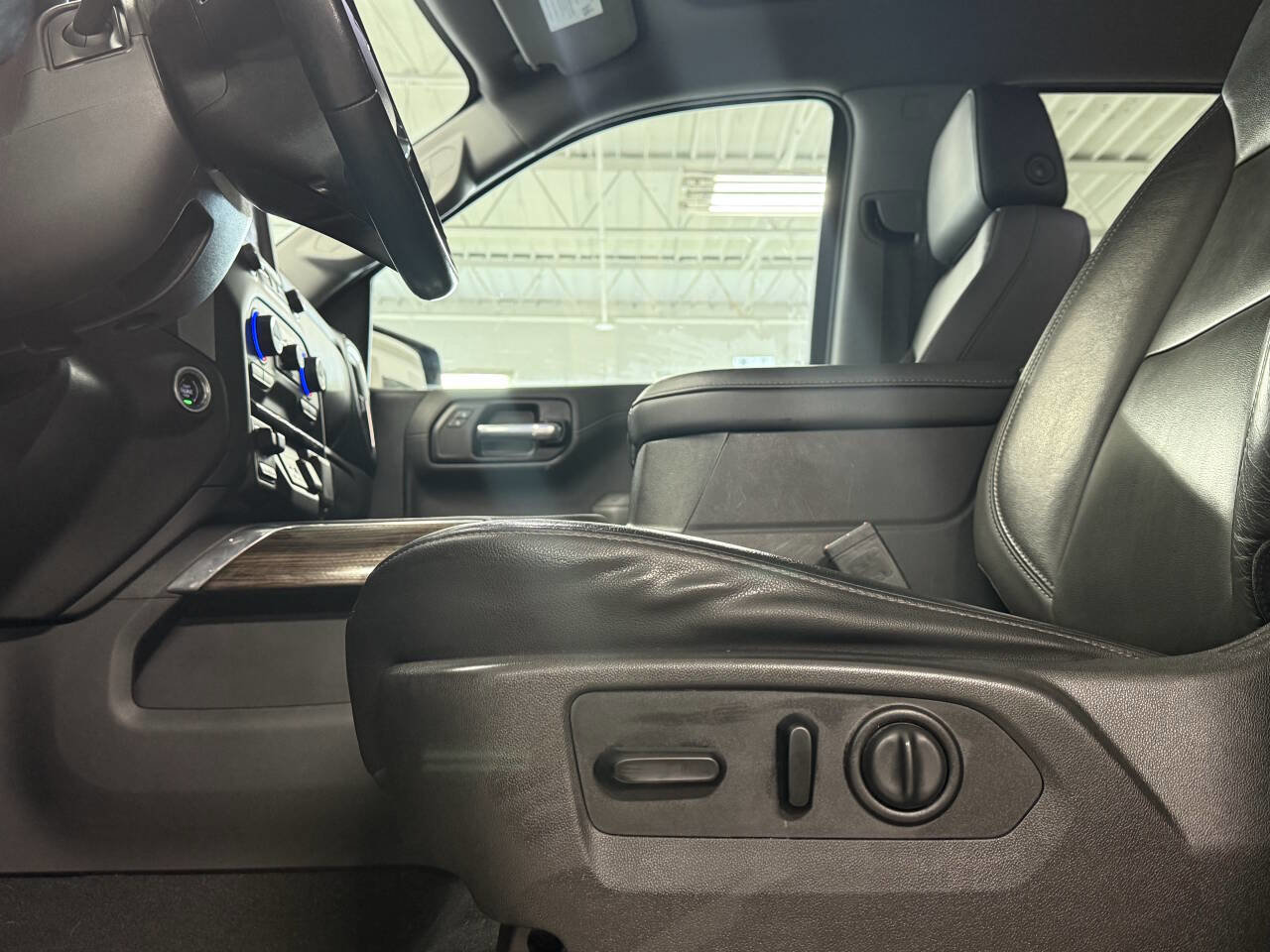 Used 2020 Chevrolet Silverado 1500 RST w/ All-Star Edition image 7