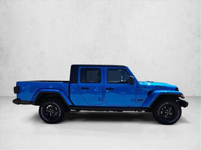 Used 2024 Jeep Gladiator Sport image 4
