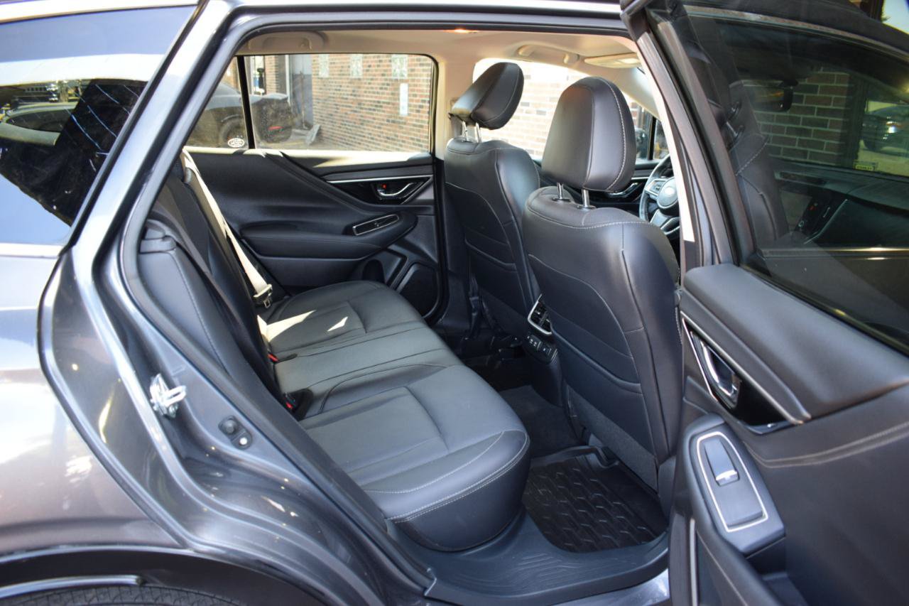 Used 2022 Subaru Outback Limited AWD/4WD image 37
