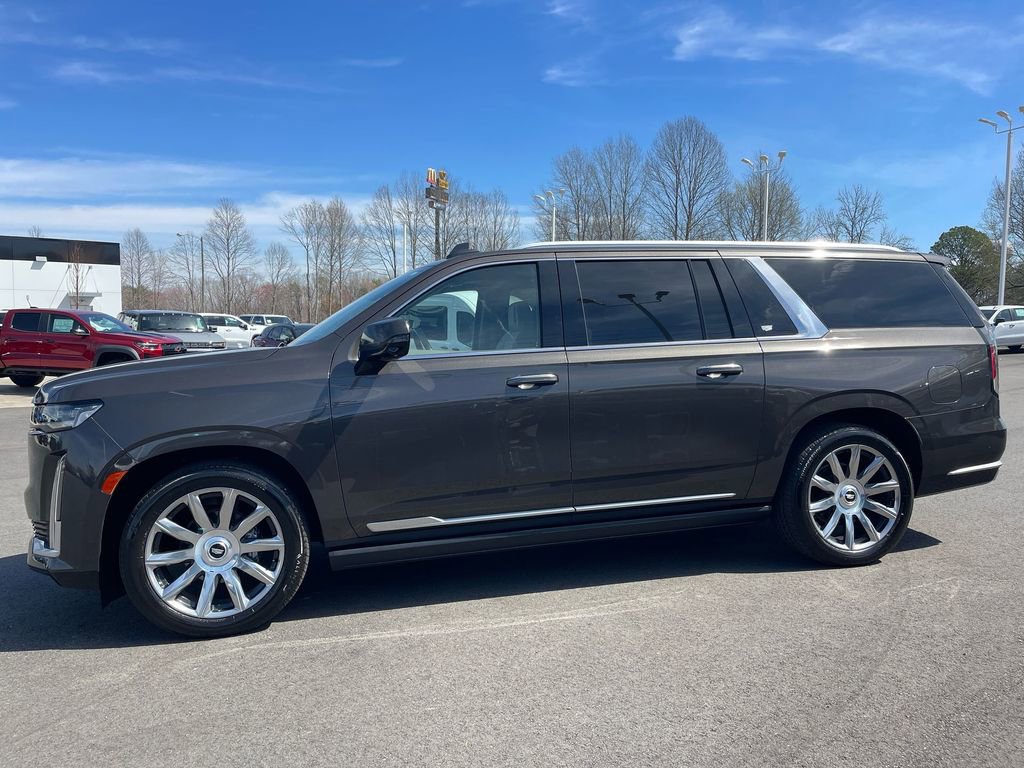 Used 2021 Cadillac Escalade ESV Premium Luxury Platinum image 2