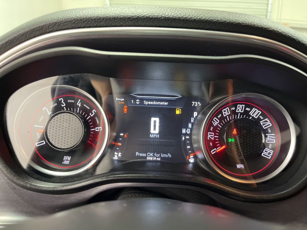 Used 2017 Dodge Challenger SXT image 11