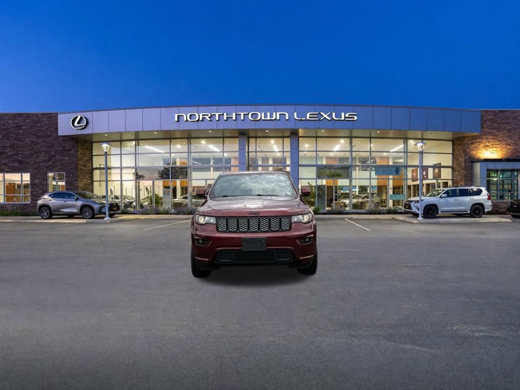 Used 2018 Jeep Grand Cherokee Altitude AWD/4WD image 19