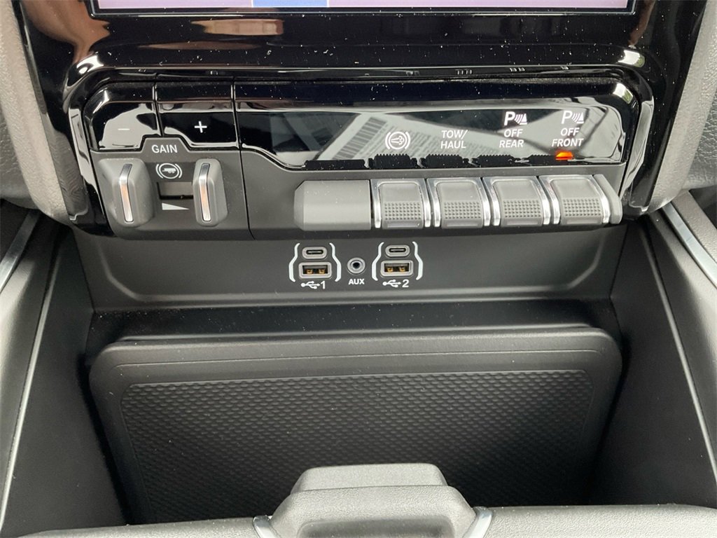 New 2025 RAM 2500 Big Horn image 25