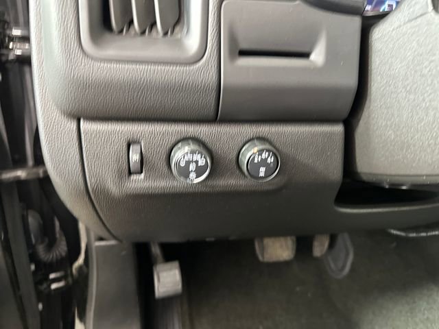 Used 2016 Chevrolet Colorado LT w/ LT Convenience Package AWD/4WD image 19