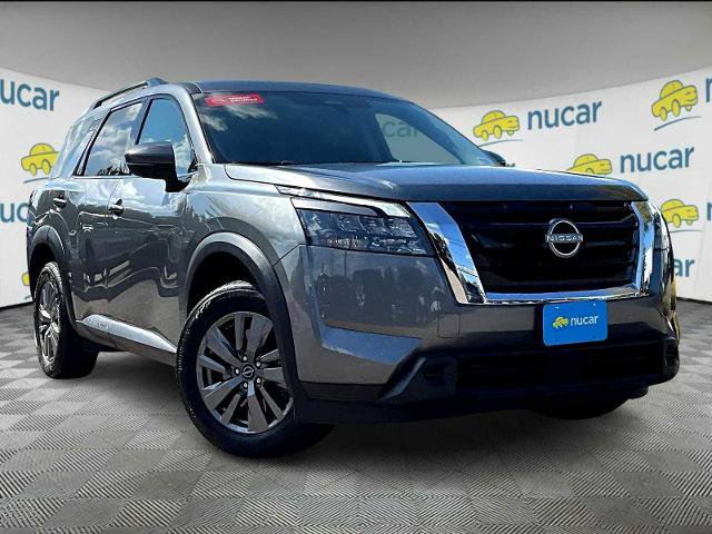 Certified 2025 Nissan Pathfinder SV
