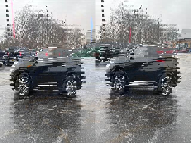 Used 2017 Nissan Murano SV image 4