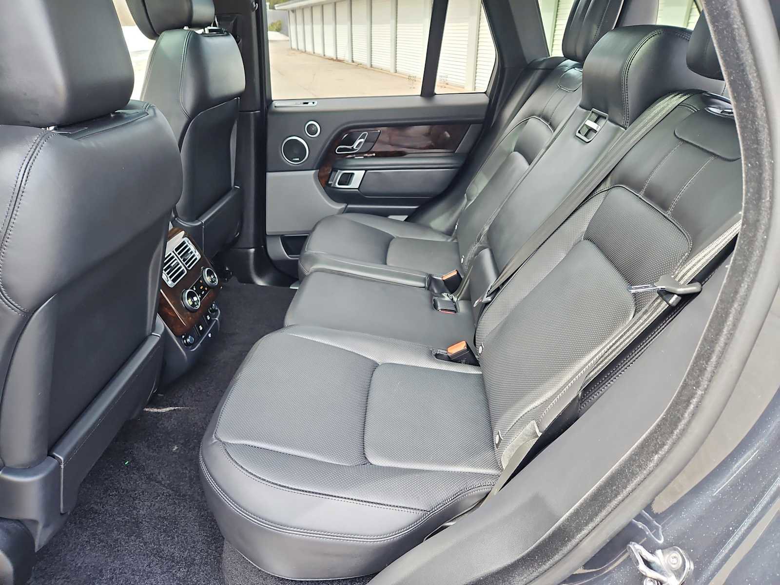 Used 2021 Land Rover Range Rover P525 Westminster Edition image 34