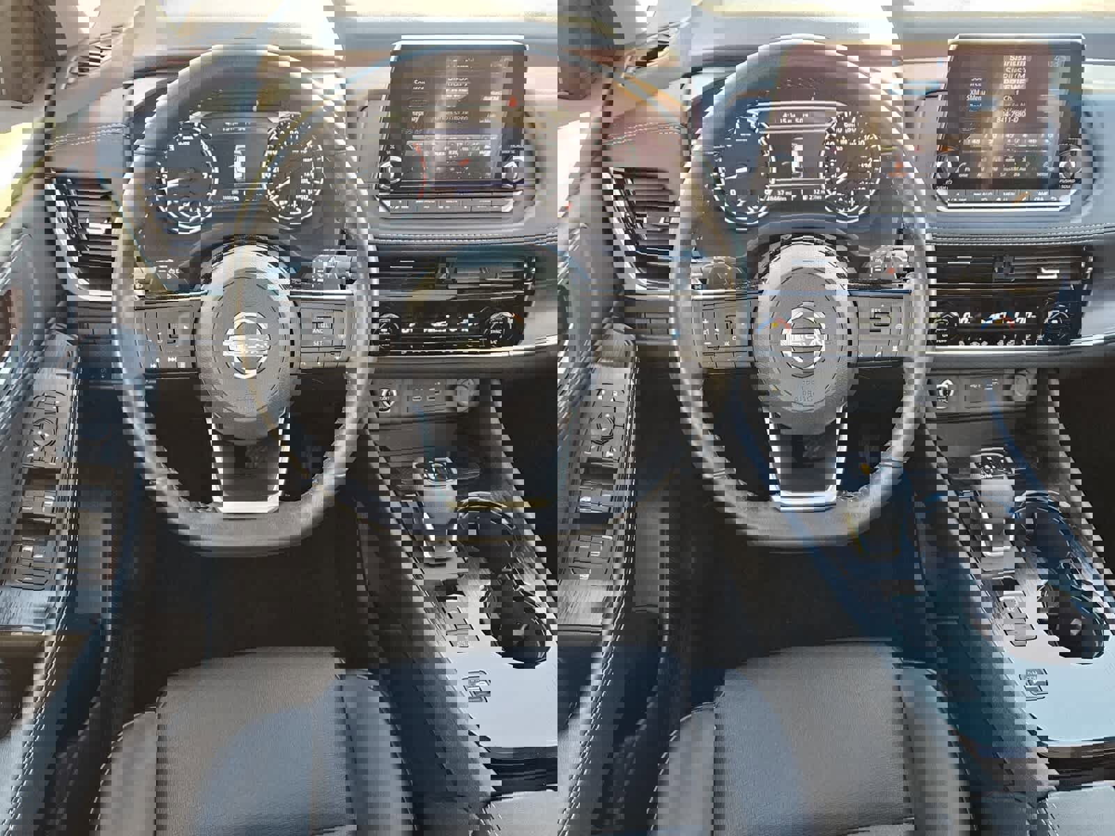 Used 2022 Nissan Rogue SV w/ SV Premium Package image 5