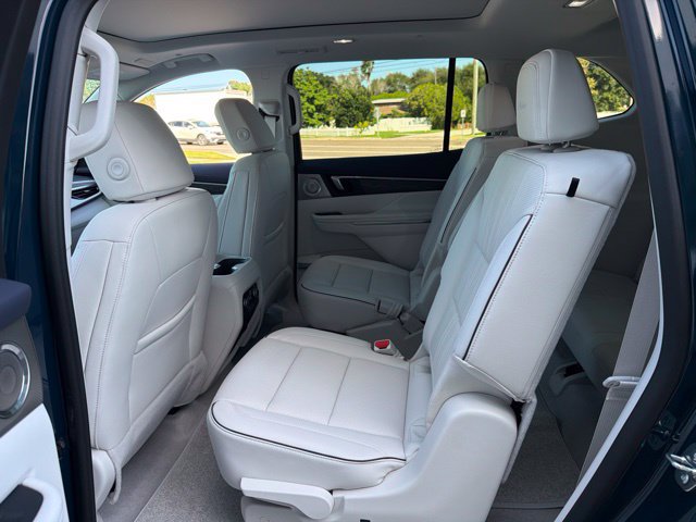New 2027 Buick Enclave Avenir AWD/4WD image 16